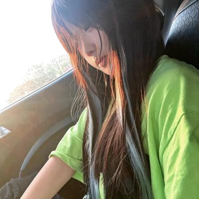 背带短裤丧尸来袭